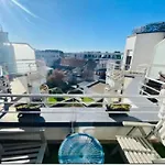 Central One Bedroom Apartment W Free Parking &Terrace